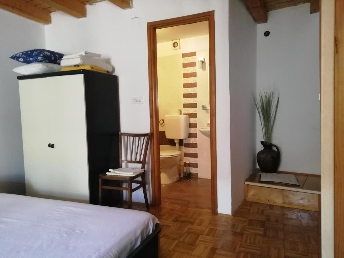 Nice Room - Centar Cres Exterior photo